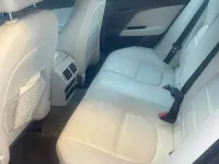 Usata Jaguar XE Prestige 179 CV (131 kW) 2018 Blu/azzurro Berlina
