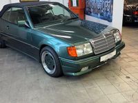 Usata Mercedes E300 220 CV (161 kW) 1992 Verde Cabrio