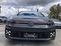 Usata VW Golf VIII GTI 245 CV (180 kW) 2024 Grigio metallizzato Berlina