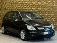 Usata Mercedes B180 109 CV (80 kW) 2008 Nero Monovolume