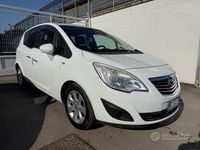 Usata Opel Meriva Cosmo 95 CV (69 kW) 2011 Bianco Monovolume