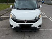 Usata Fiat Doblò Lounge 120 CV (88 kW) 2017 Bianco Monovolume