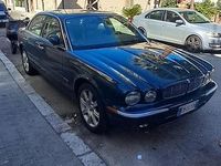 Usata Jaguar XJ8 2005 Verde Berlina