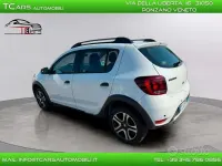 Usata Dacia Sandero Stepway 90 CV (66 kW) 2018 Bianco Berlina