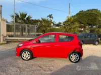 Usata Opel Karl Innovation 75 CV (55 kW) 2016 Rosso Utilitaria