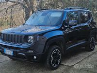 Usata Jeep Renegade Trailhawk 170 CV (125 kW) 2016 Nero SUV