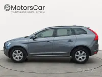 Usata Volvo XC60 Momentum 150 CV (110 kW) 2017 Grigio SUV