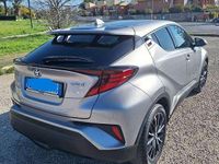 Usata Toyota C-HR Lounge 98 CV (72 kW) 2020 Argento SUV