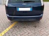 Begagnad Ford Focus Titanium 110 HK (80 kW) 2011 Blå Kombi