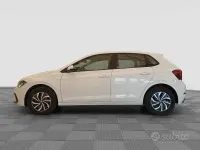 Usata VW Polo Life 80 CV (58 kW) 2023 Pure white Utilitaria