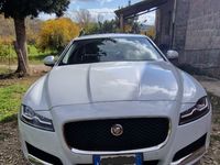 Usata Jaguar XF Prestige 300 CV (220 kW) 2015 Bianco Berlina