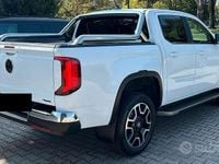 Usata VW Amarok Aventura 241 CV (177 kW) 2024 Bianco Pick-up