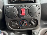 Usata Fiat Doblò 103 CV (75 kW) 2007 Grigio Monovolume