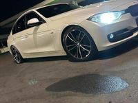 Usata BMW 320 Sport Line 184 CV (135 kW) 2014 Bianco Berlina