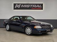 Usata Mercedes SL300 245 CV (180 kW) 1989 Blu Cabrio
