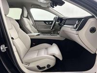 Usata Volvo V60 CC Plus 197 CV (144 kW) 2023 Nero Station wagon