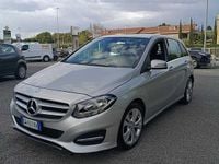 Usata Mercedes B200 136 CV (100 kW) 2015 Argento Monovolume