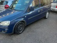 Usata Opel Combo Enjoy 75 CV (55 kW) 2010 Blu Monovolume