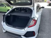 Usata Honda Civic 129 CV (94 kW) 2017 Bianco Berlina