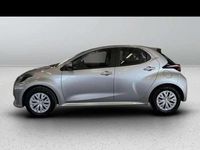 Usata Toyota Yaris Hybrid Active 92 CV (67 kW) 2025 Silver met Berlina
