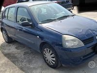 Usata Renault Clio II Authentique 74 CV (54 kW) 2005 Blu Berlina