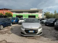 Usata Peugeot 208 Allure 75 CV (55 kW) 2016 Grigio Utilitaria