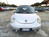 Usata VW New Beetle 101 CV (74 kW) 2003 Grigio scuro Utilitaria