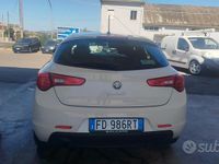 Usata Alfa Romeo Giulietta Business 120 CV (88 kW) 2016 Bianco Utilitaria
