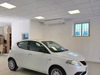 Usata Lancia Ypsilon Gold 69 CV (50 kW) 2016 Bianco Utilitaria