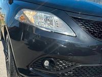 Usata Lancia Ypsilon Silver 69 CV (50 kW) 2021 Nero Utilitaria