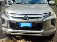 Usata Mitsubishi L200 150 CV (110 kW) 2020 Grigio Pick-up