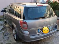 Usata Opel Astra Cosmo 150 CV (110 kW) 2008 Argento Station wagon