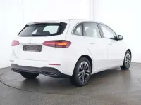 Usata Mercedes B200 163 CV (119 kW) 2025 Bianco Utilitaria