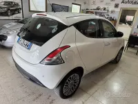 Usata Lancia Ypsilon 85 CV (62 kW) 2012 Bianco Utilitaria