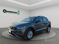Usata VW T-Roc Life 150 CV (110 kW) 2022 Grigio SUV