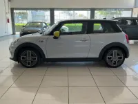 Usata Mini Cooper SE 135 kW (184 CV) 2020 Bianco Utilitaria