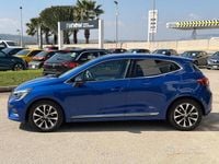 Usata Renault Clio V Techno 100 CV (73 kW) 2023 Blu Berlina