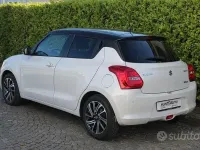 Usata Suzuki Swift 83 CV (61 kW) 2021 Bianco Utilitaria