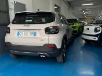 Usata Jeep Avenger Longitude 100 CV (73 kW) 2024 Beige SUV