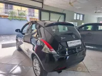 Usata Lancia Ypsilon S 85 CV (62 kW) 2013 Nero Utilitaria