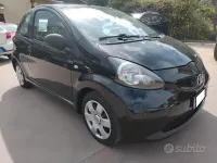 Usata Toyota Aygo 68 CV (50 kW) 2008 Nero Utilitaria