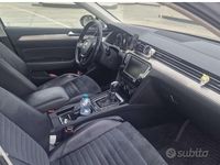 Usata VW Passat 240 CV (176 kW) 2017 Grigio Berlina