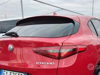 Usata Alfa Romeo Stelvio 160 CV (117 kW) 2018 Rosso SUV
