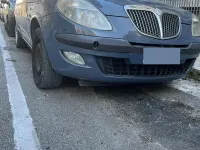Usata Lancia Ypsilon 69 CV (50 kW) 2004 Bluazzurro Utilitaria