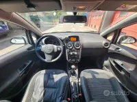 Usata Opel Corsa Edition 95 CV (69 kW) 2014 Bianco Utilitaria