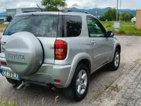 Usata Toyota RAV4 116 CV (85 kW) 2005 Grigio SUV
