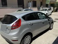 Usata Ford Fiesta 68 CV (50 kW) 2010 Grigio Berlina