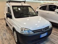 Usata Opel Combo 75 CV (55 kW) 2008 Bianco Monovolume