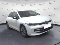 Usata VW Golf VIII Life 149 CV (109 kW) 2025 Bianco Berlina