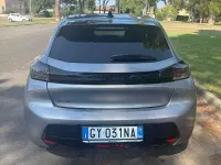 Usata Peugeot 208 Allure 101 CV (74 kW) 2025 Grigio Utilitaria